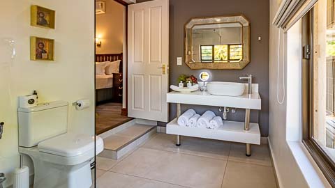 Christie's at 32 on Russell