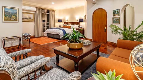 Christie's at 32 on Russell