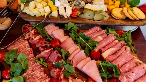 Christie's at 32 on Russell