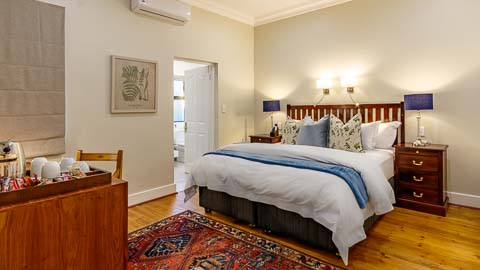 Christie's at 32 on Russell